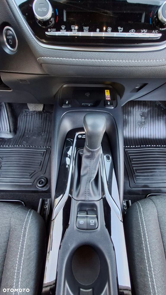 Toyota Corolla 1.8 Hybrid Comfort - 21
