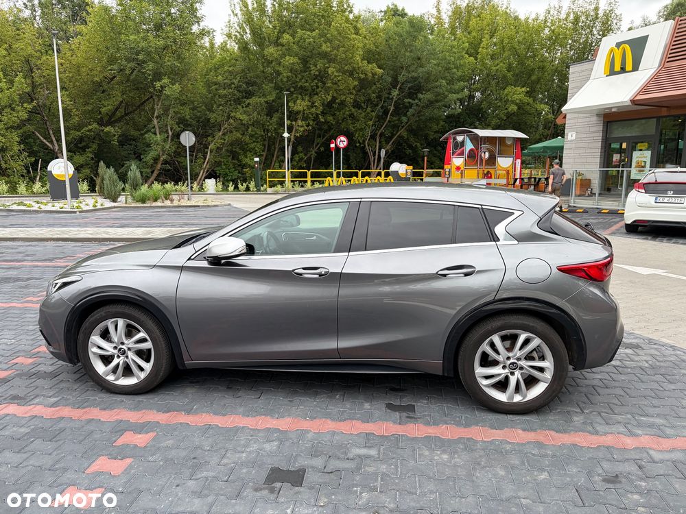 Infiniti Q30 1.5d Premium 7DCT - 15