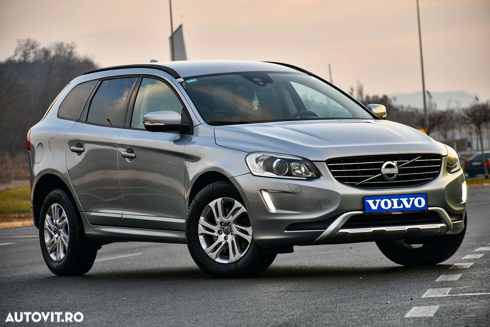 Volvo XC 60 D4 AWD Geartronic Summum - 3