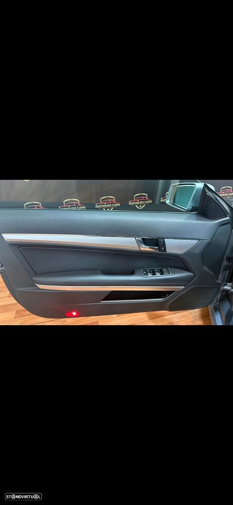 Mercedes-Benz E 250 CDi Elegance BlueEfficiency Auto - 21