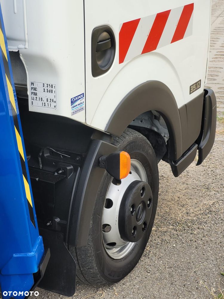 Nissan Cabstar Maxity - 31