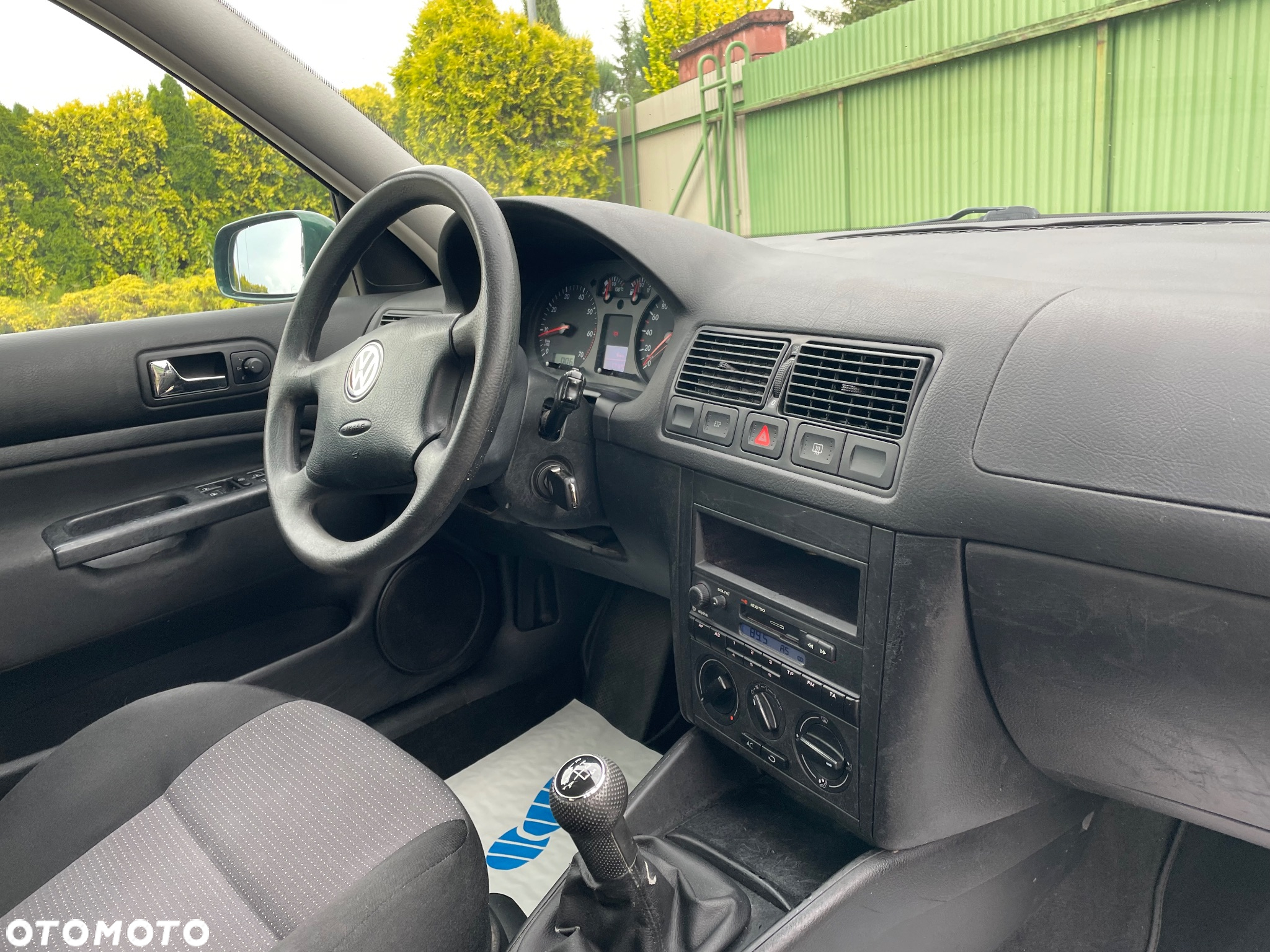 Volkswagen Golf - 11