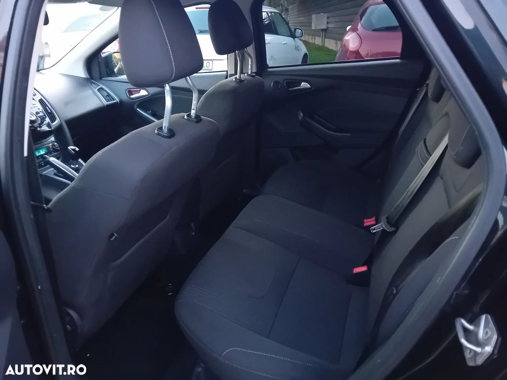 Ford Focus Turnier 1.6 EcoBoost Start-Stopp-System Titanium - 11