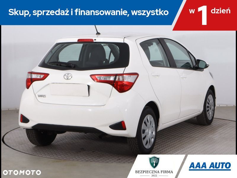Toyota Yaris - 7