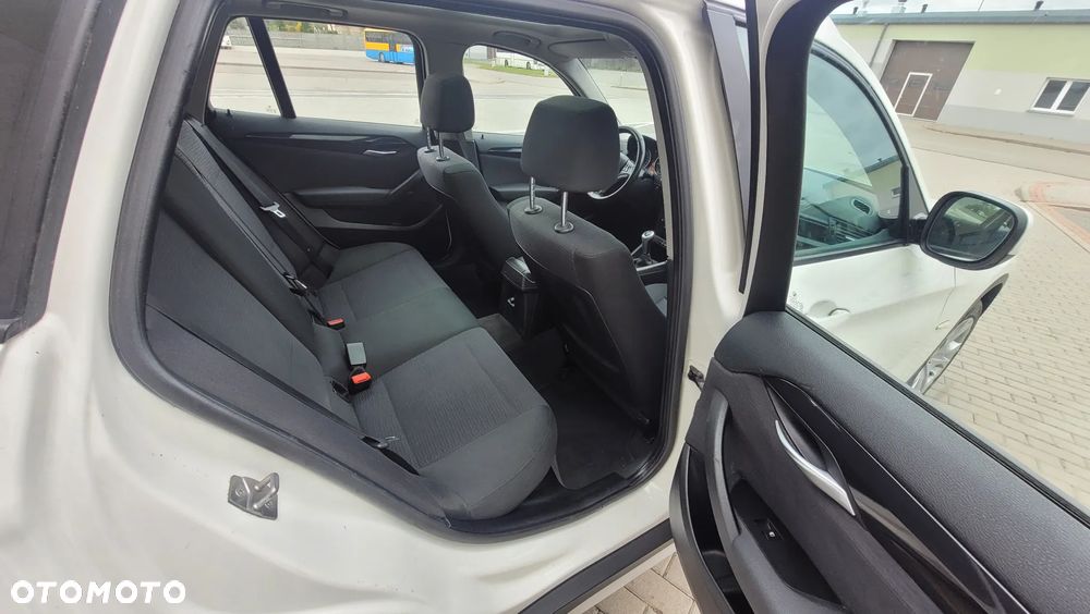 BMW X1 xDrive18d xLine - 22