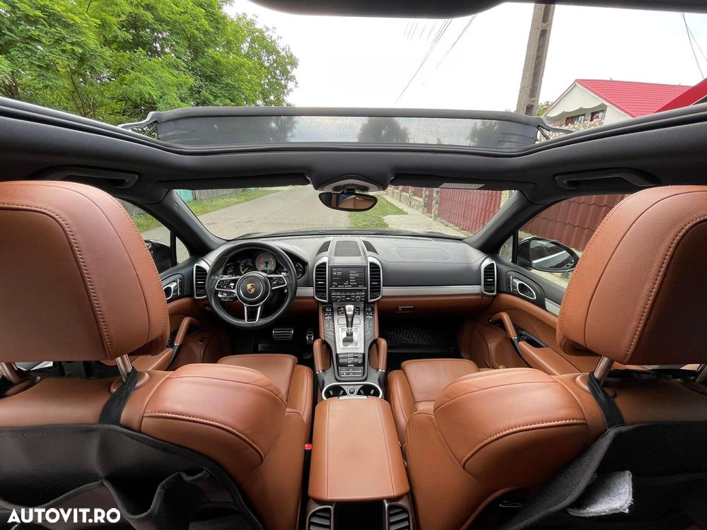 Porsche Cayenne Tiptronic S - 13