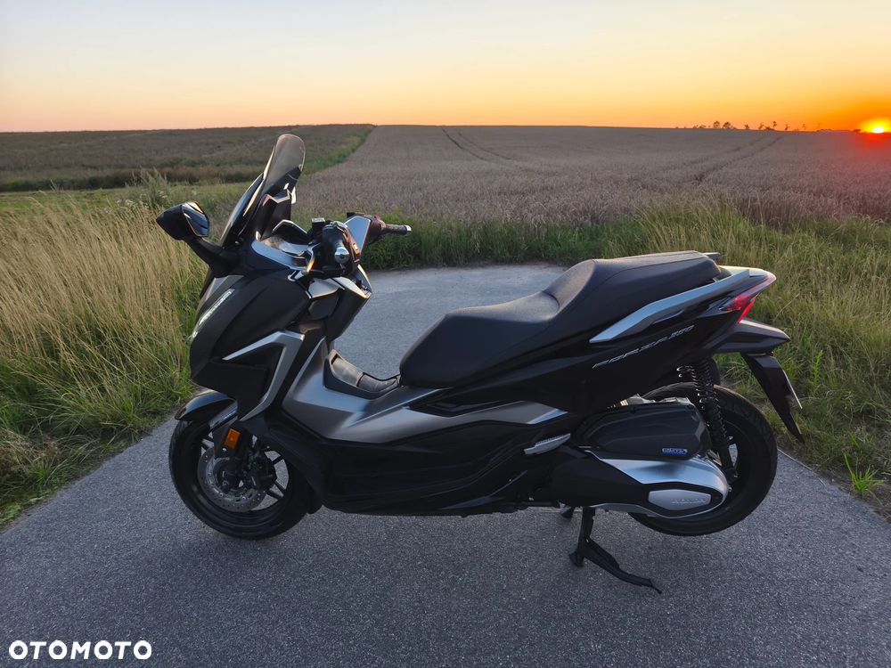 Honda NSS - 18