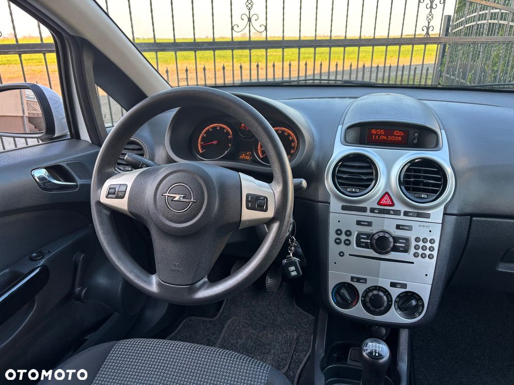 Opel Corsa 1.2 16V Essentia - 23