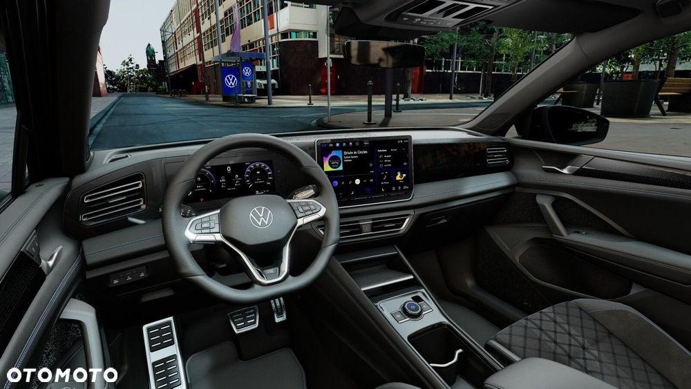 Volkswagen Tiguan - 10