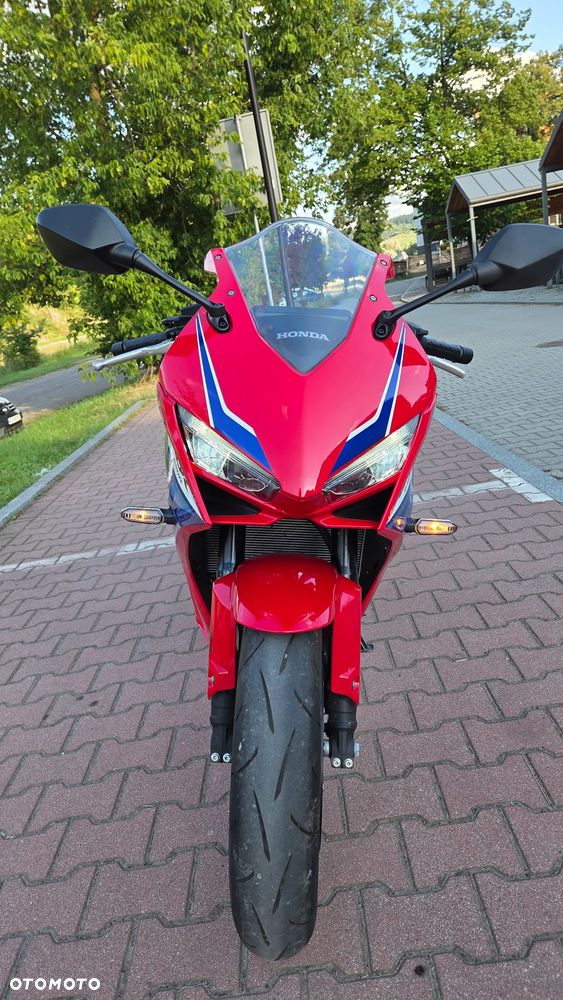 Honda CBR - 3