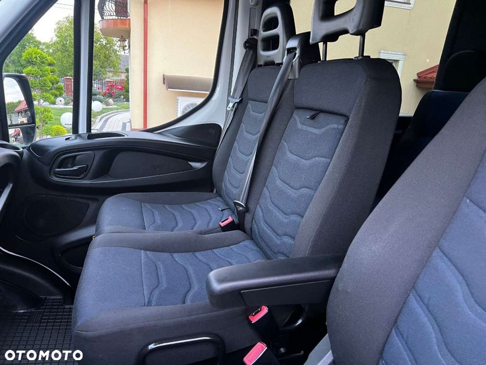 Iveco Daily Max 7 -osobowe - 31