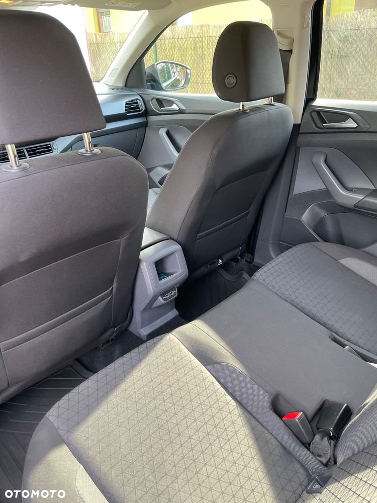Volkswagen T-Cross - 14
