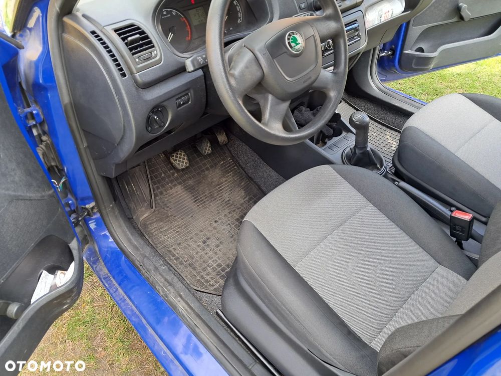 Skoda Fabia 1.2 HTP - 12