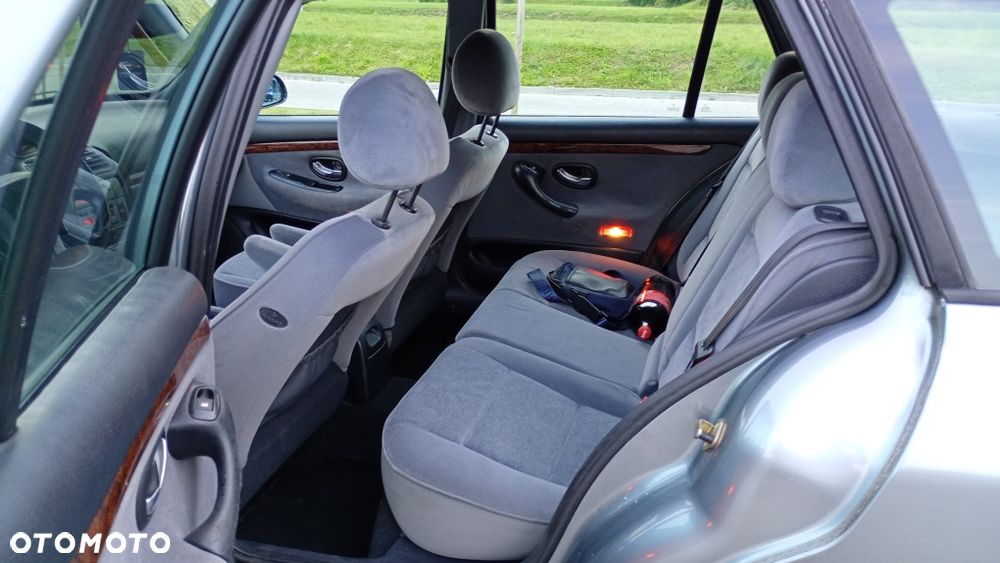 Peugeot 406 - 8