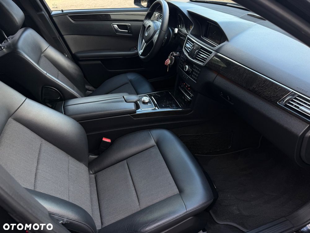 Mercedes-Benz Klasa E 250 CDI 4Matic 7G-TRONIC Avantgarde - 19