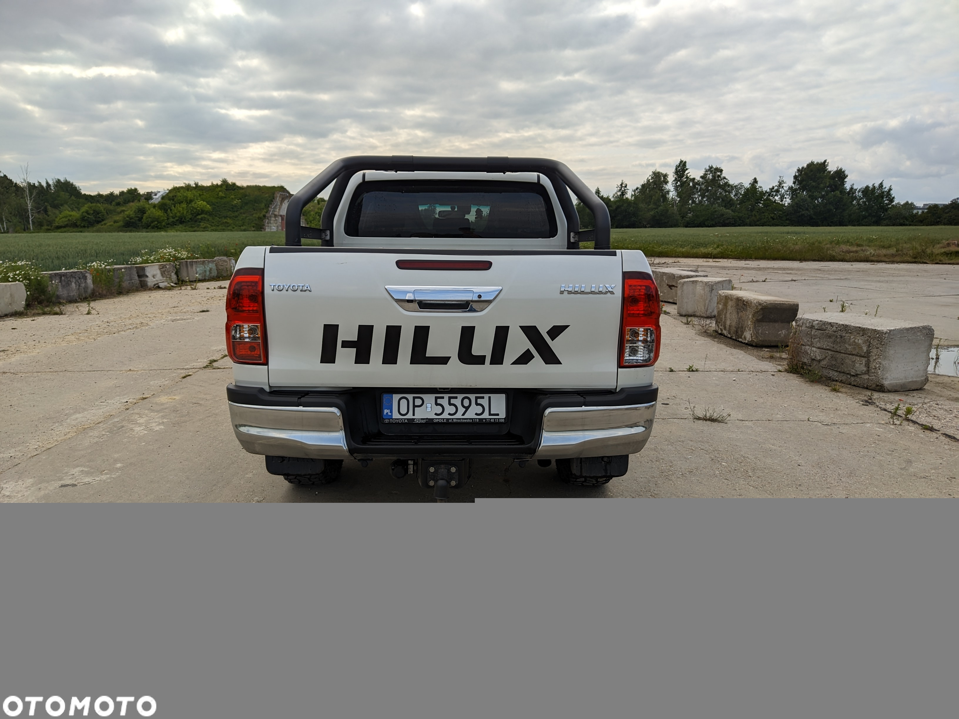 Toyota Hilux 2.4 D-4D Double Cab SR5 4x4 - 5