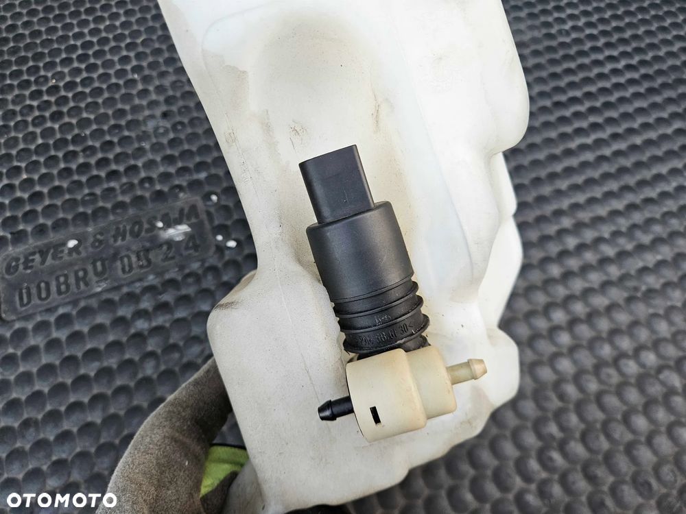 Zbiorniczek 1J0955453 N / P 8D0955455 Zbiornik 3L. Pompka Płynu do Spryskiwaczy VW Golf IV 4 Seat Leon I 1 Skoda Octavia I 1 Audi A3 8L - 17