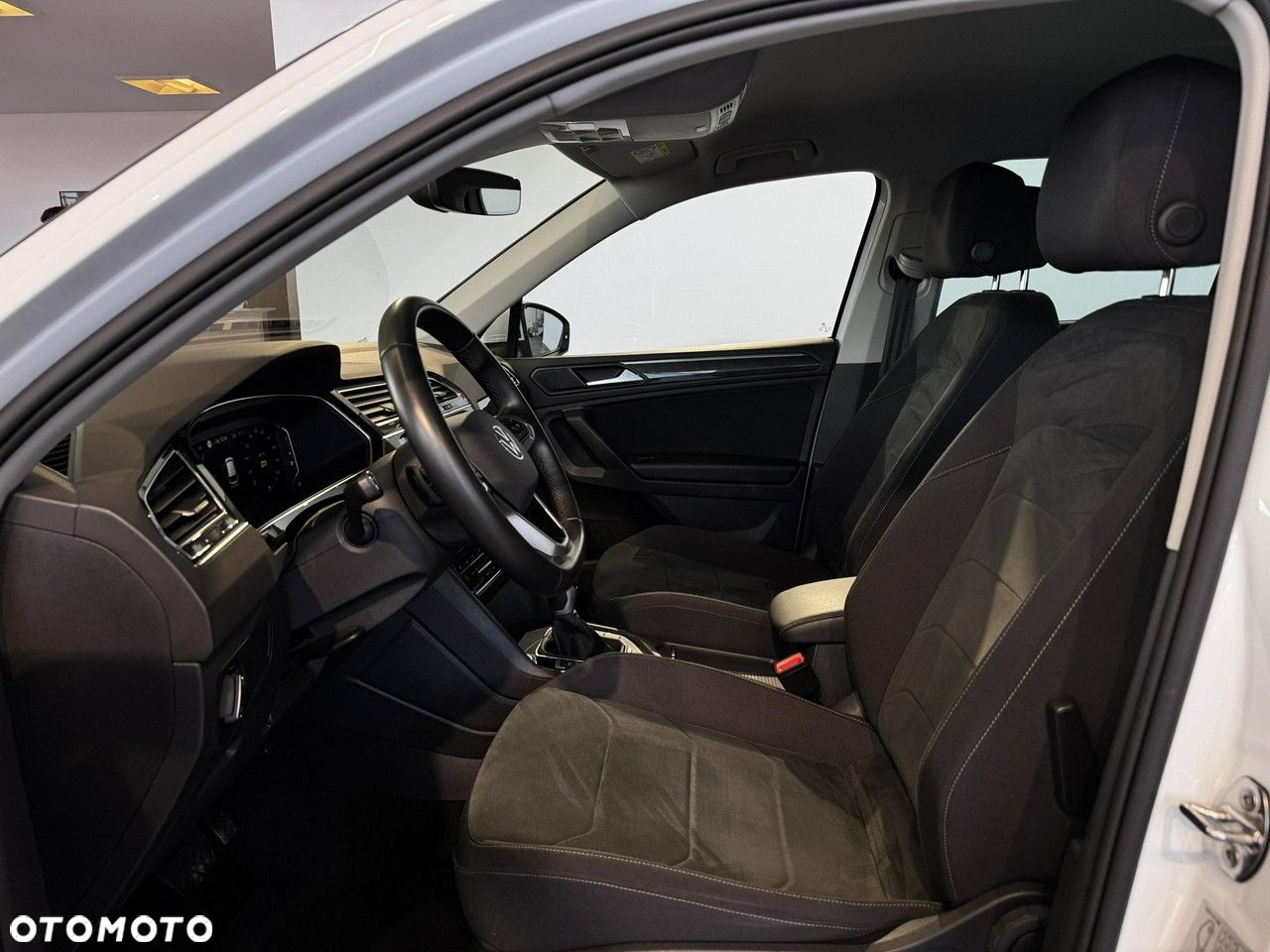Volkswagen Tiguan - 17