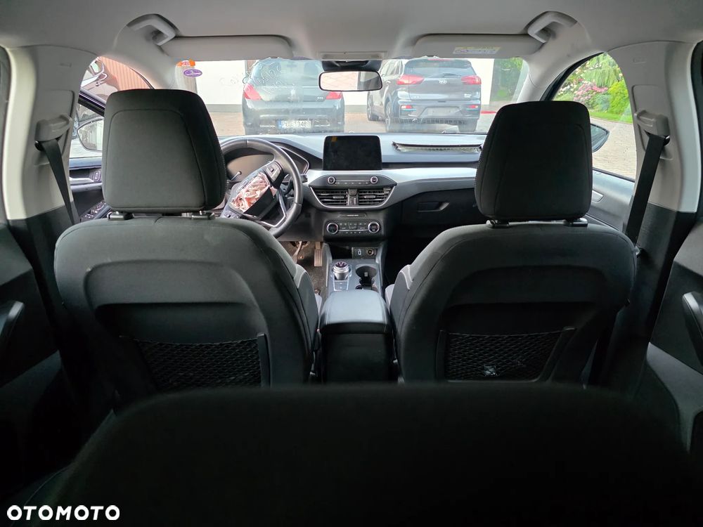 Ford Focus 1.0 EcoBoost Hybrid ACTIVE - 14