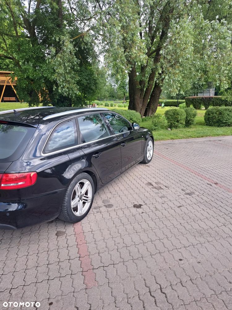 Audi A4 Avant - 13