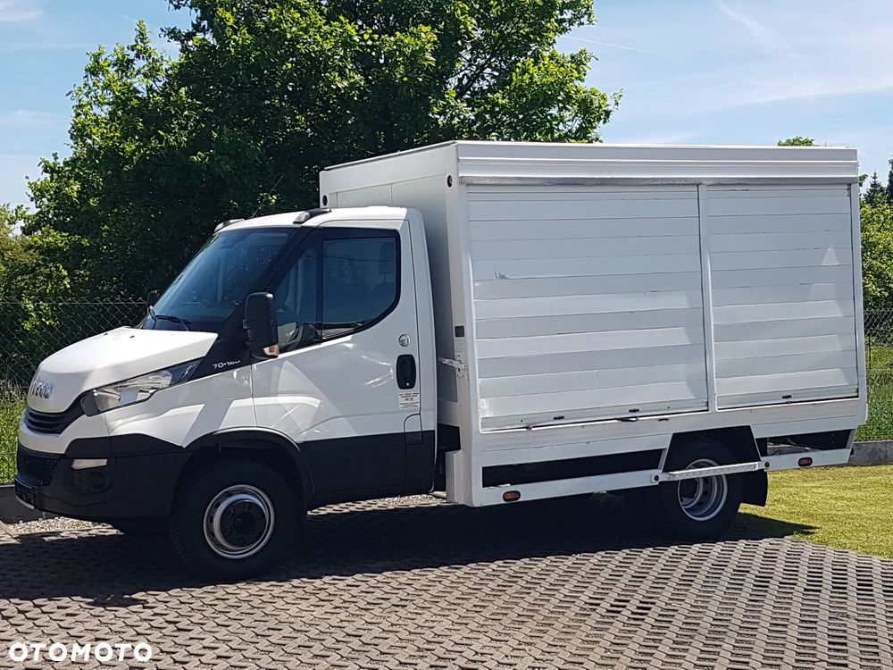 Iveco 70C18 KONTENER ROLETY BOK DO TRANSPORTU WODY 3,23x2,21x1,86 KLIMA DMC 7000KG RAMA PODWOZIE - 2