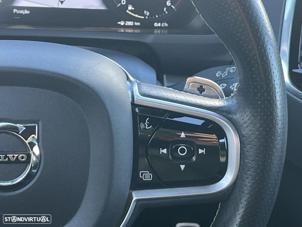 Volvo XC 90 2.0 D4 R-Design - 10