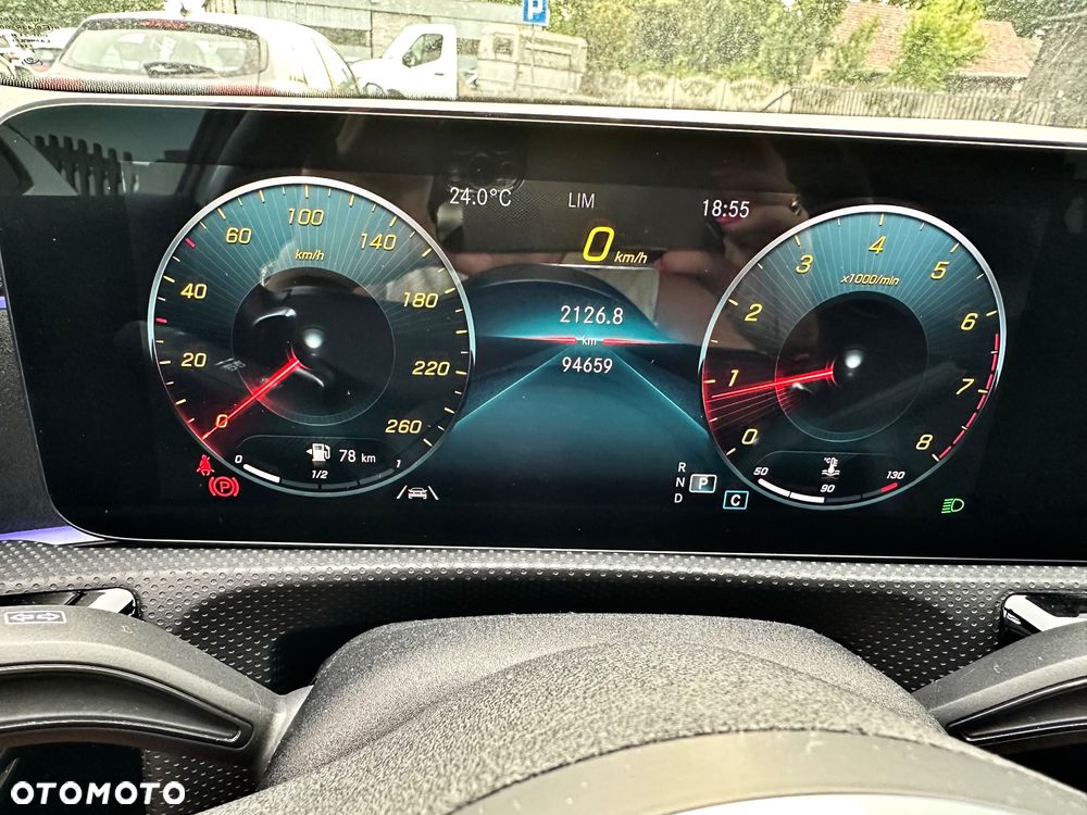Mercedes-Benz Klasa A 180 7G-DCT Edition AMG Line - 24