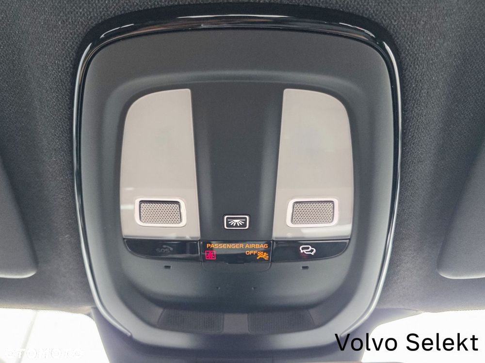 Volvo XC 40 - 32