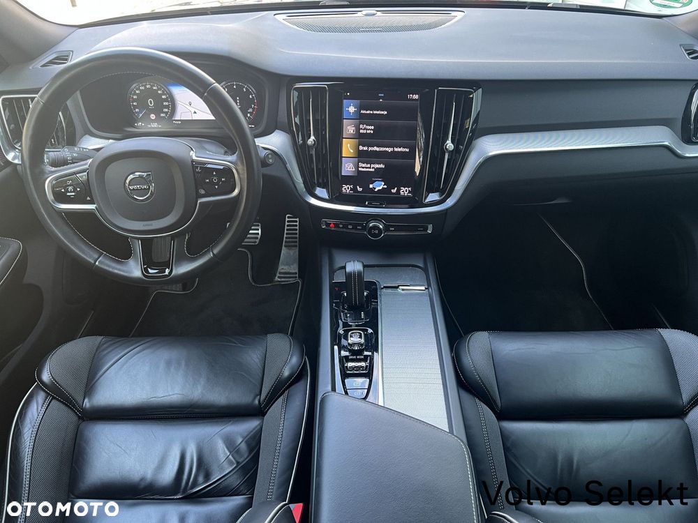 Volvo V60 B5 B AWD R-Design - 10