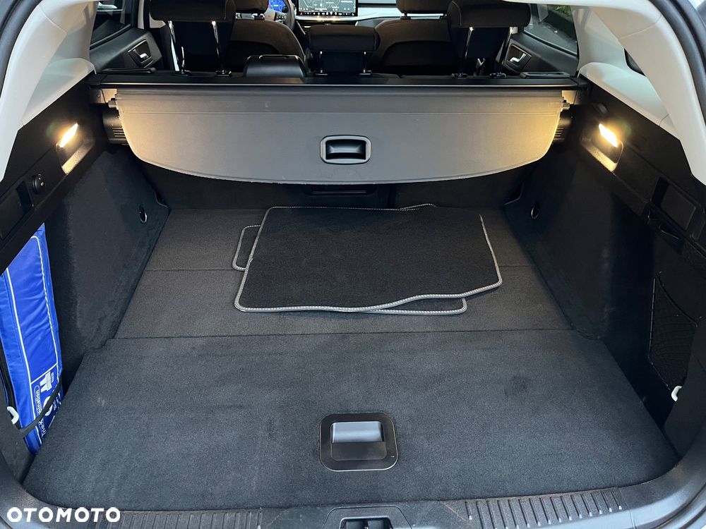 Ford Focus 1.5 EcoBlue Start-Stopp-System TITANIUM X - 32