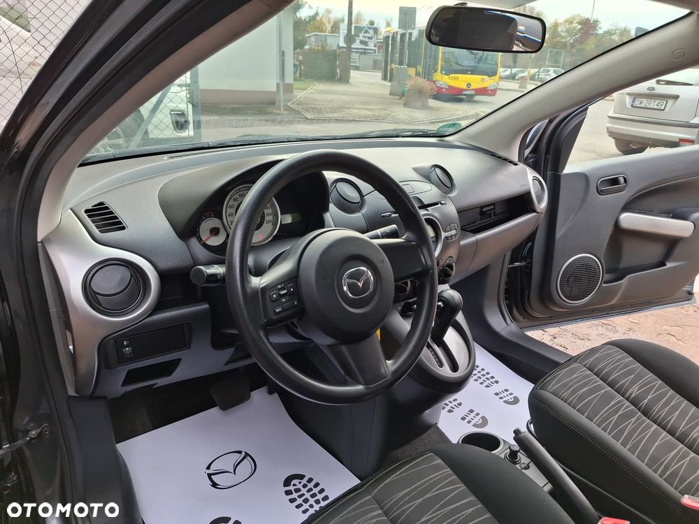 Mazda 2 - 13