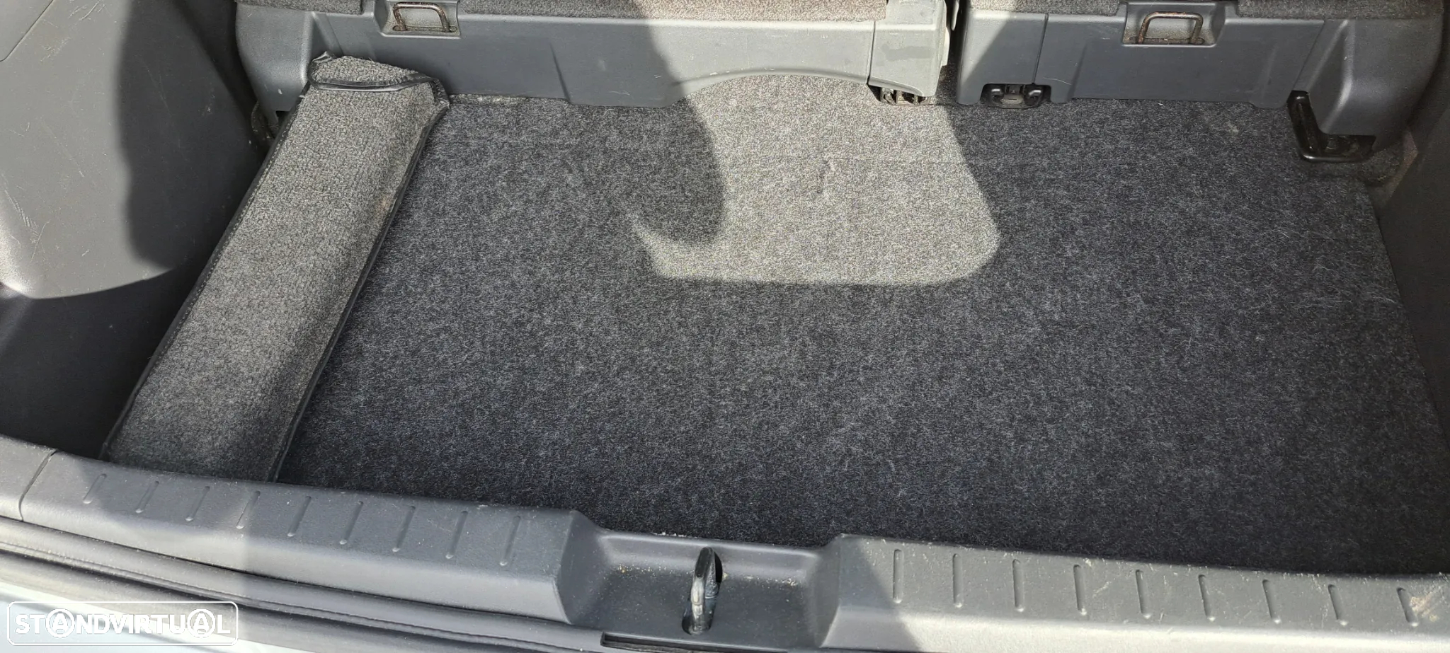 Toyota Yaris 1.4 D-4D AC Manual - 18