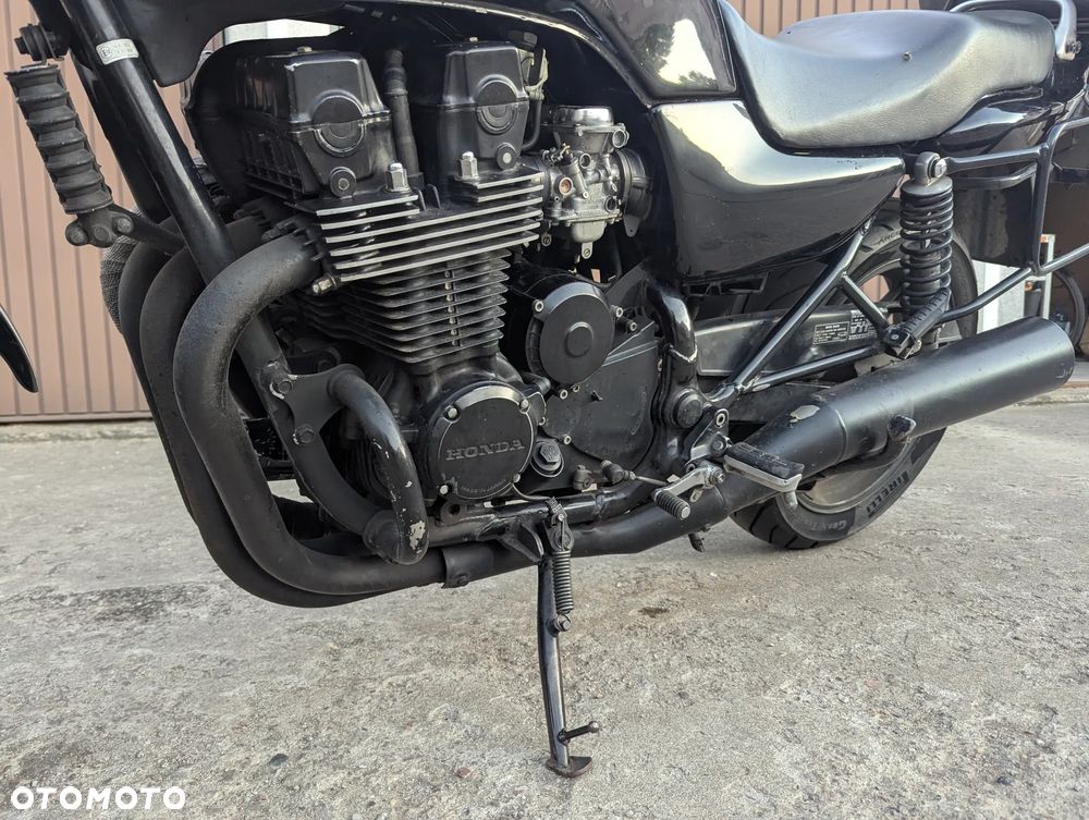 Honda CB - 10