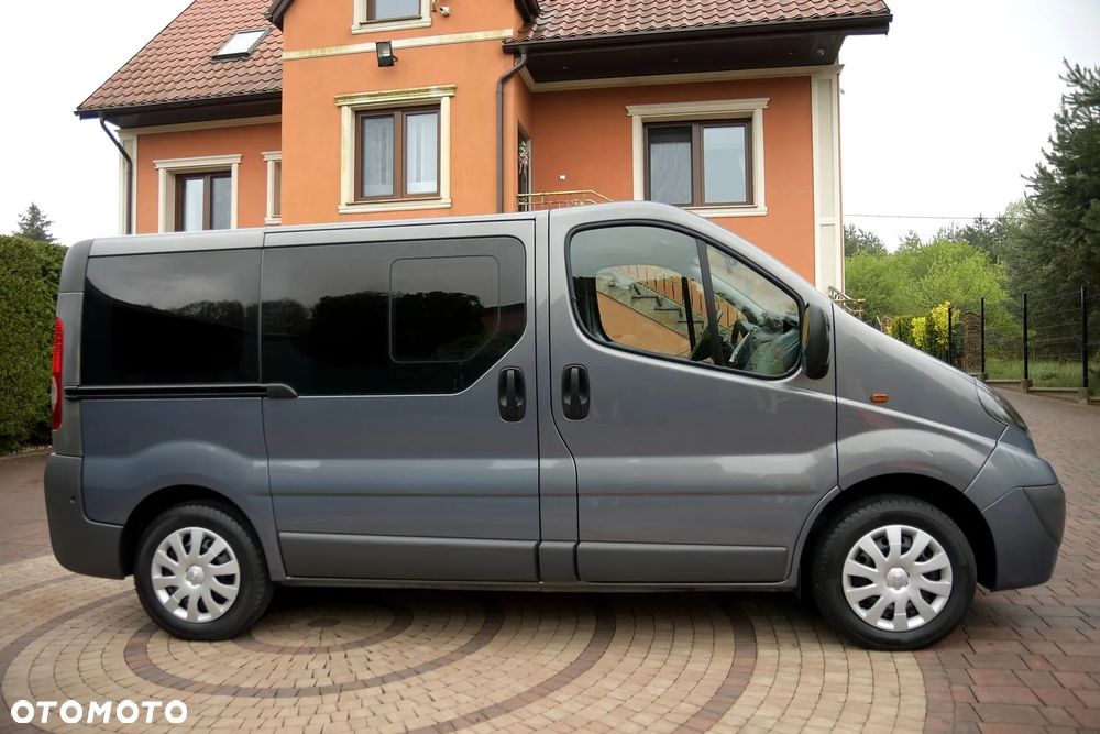 Opel Vivaro - 9
