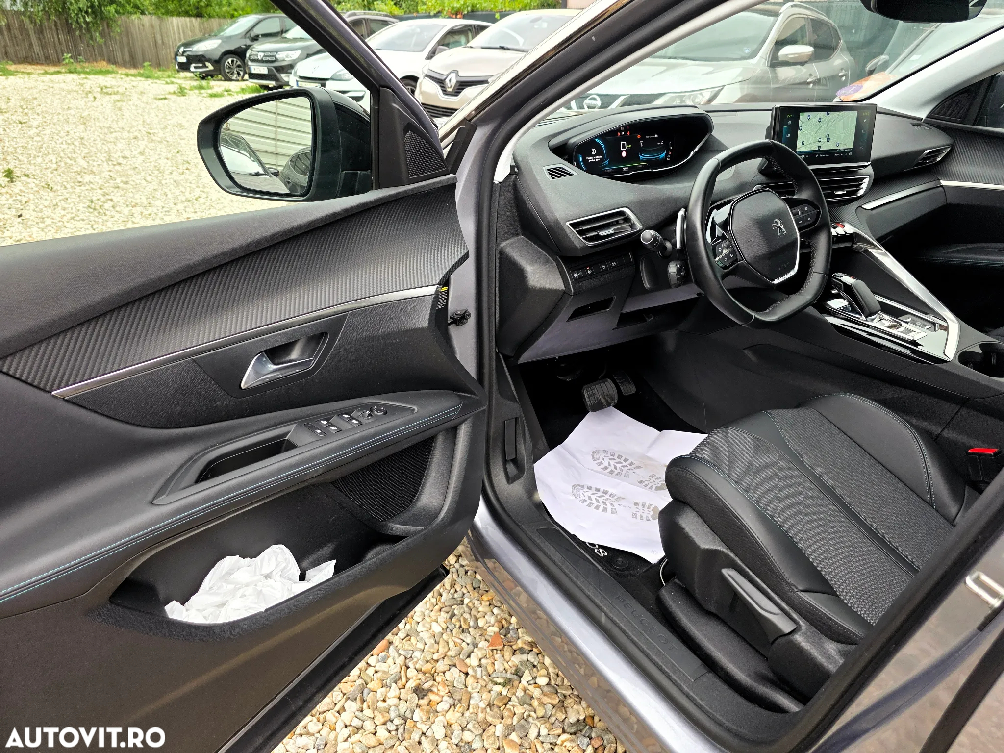 Peugeot 3008 PHEV EAT8 Allure - 22