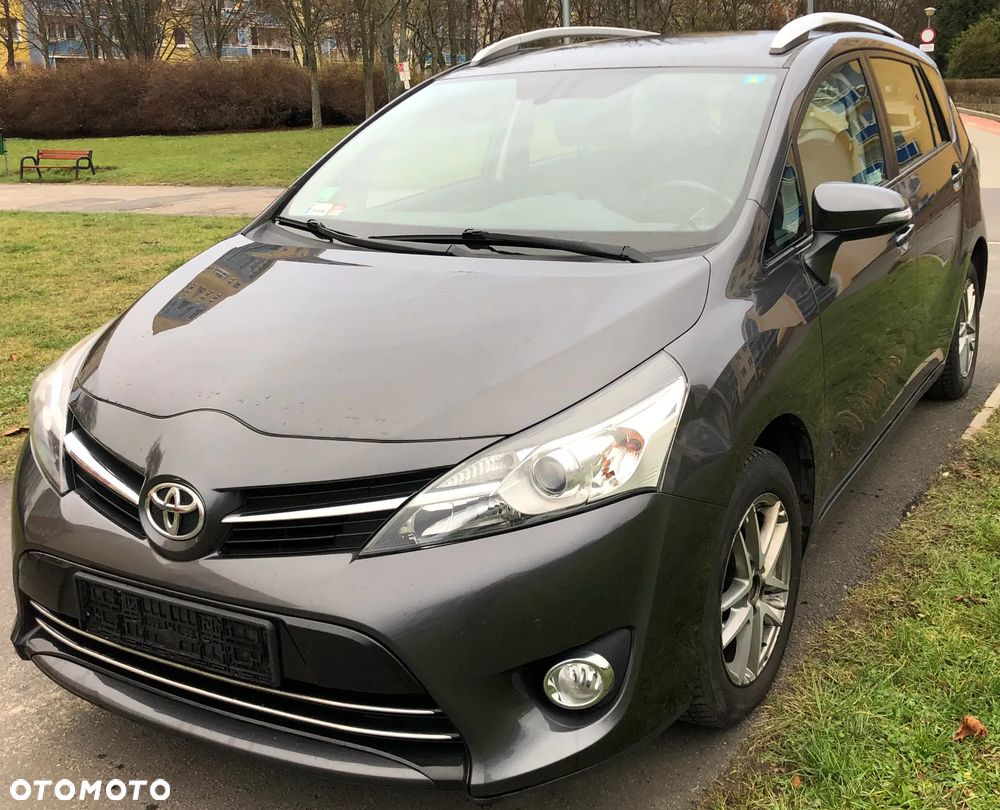 Toyota Verso 1.8 Premium 7os - 1