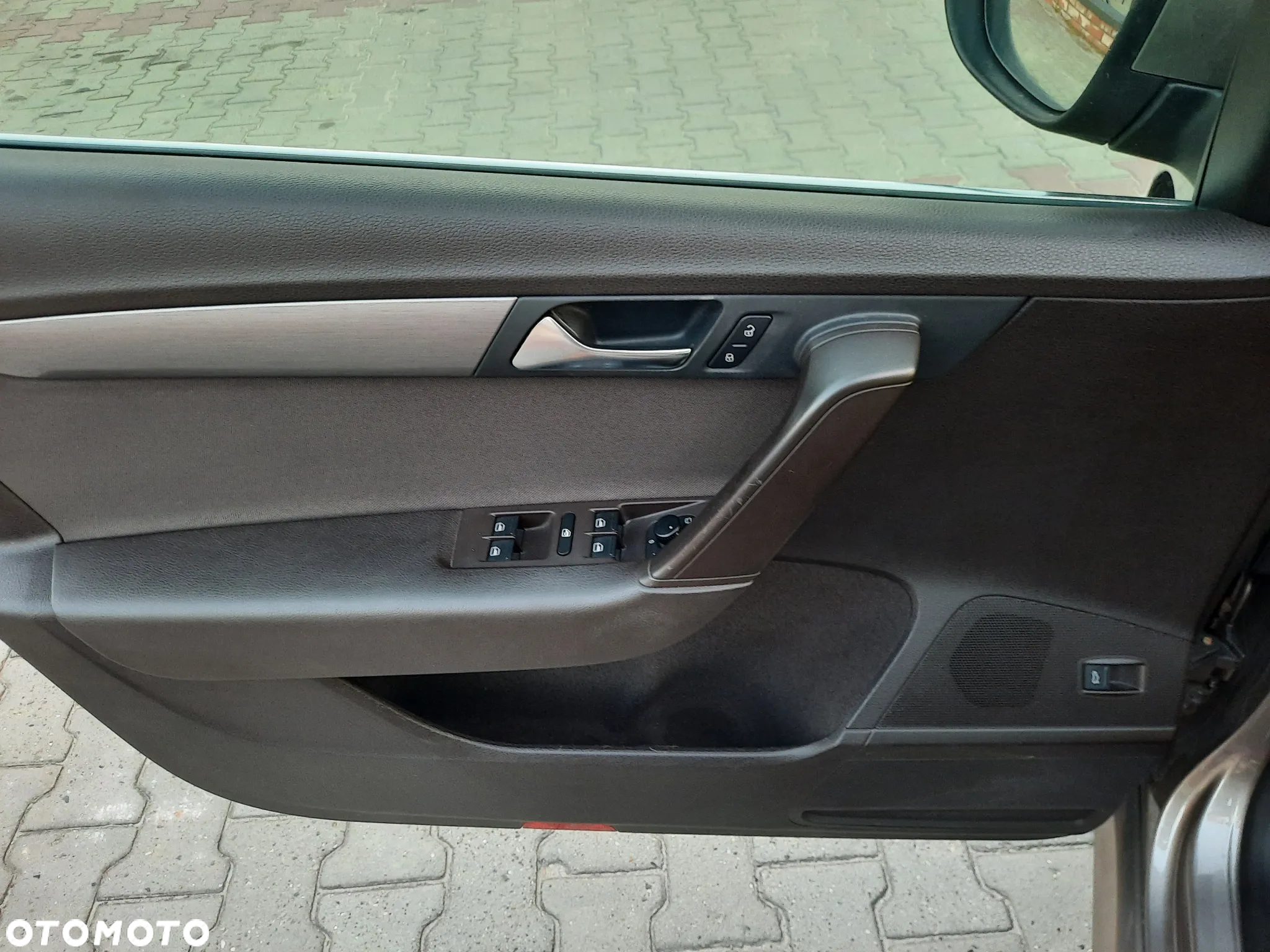 Volkswagen Passat 2.0 TDI Comfortline DSG - 18