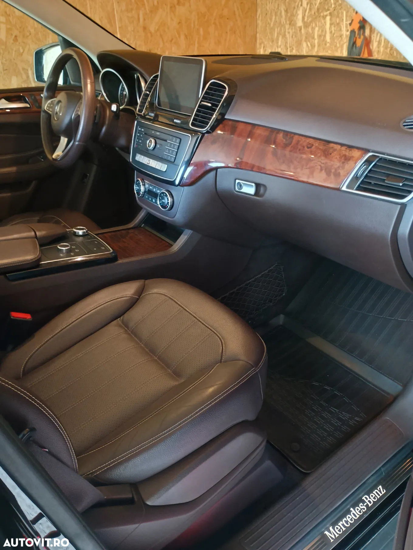 Mercedes-Benz GLE 350 d 4MATIC - 12