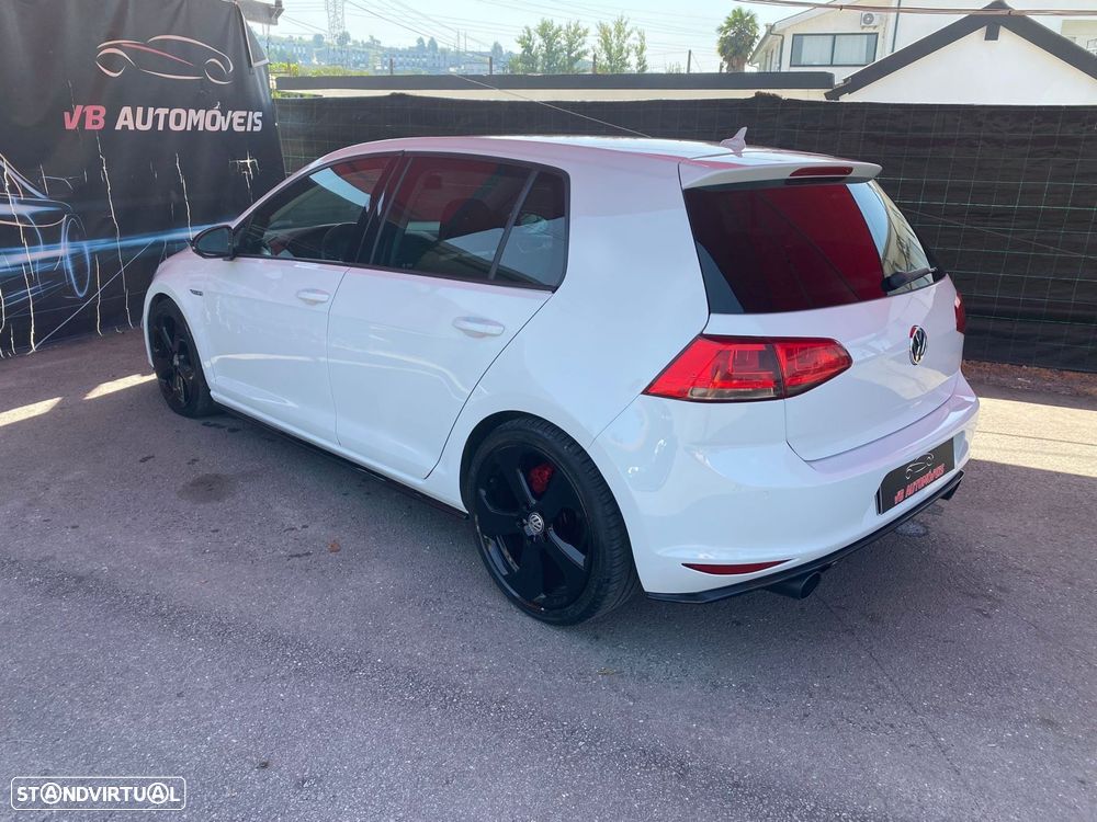 VW Golf - 15