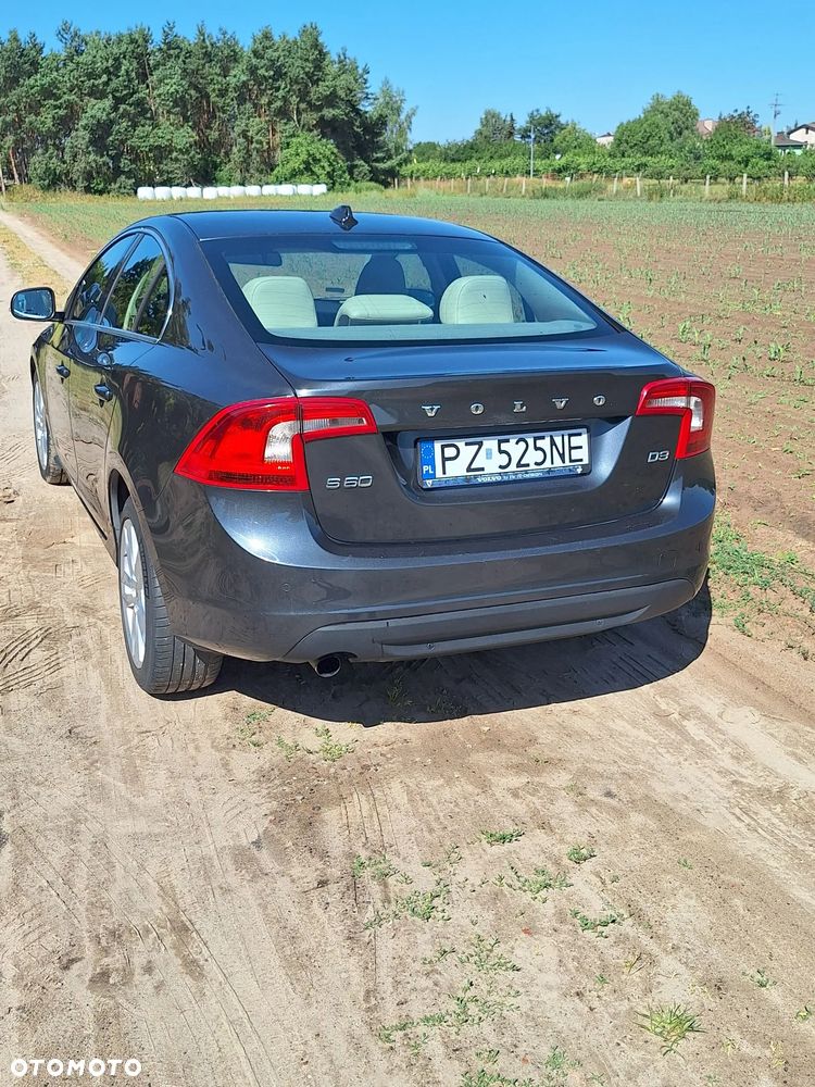 Volvo S60 D3 Geartronic Momentum - 18