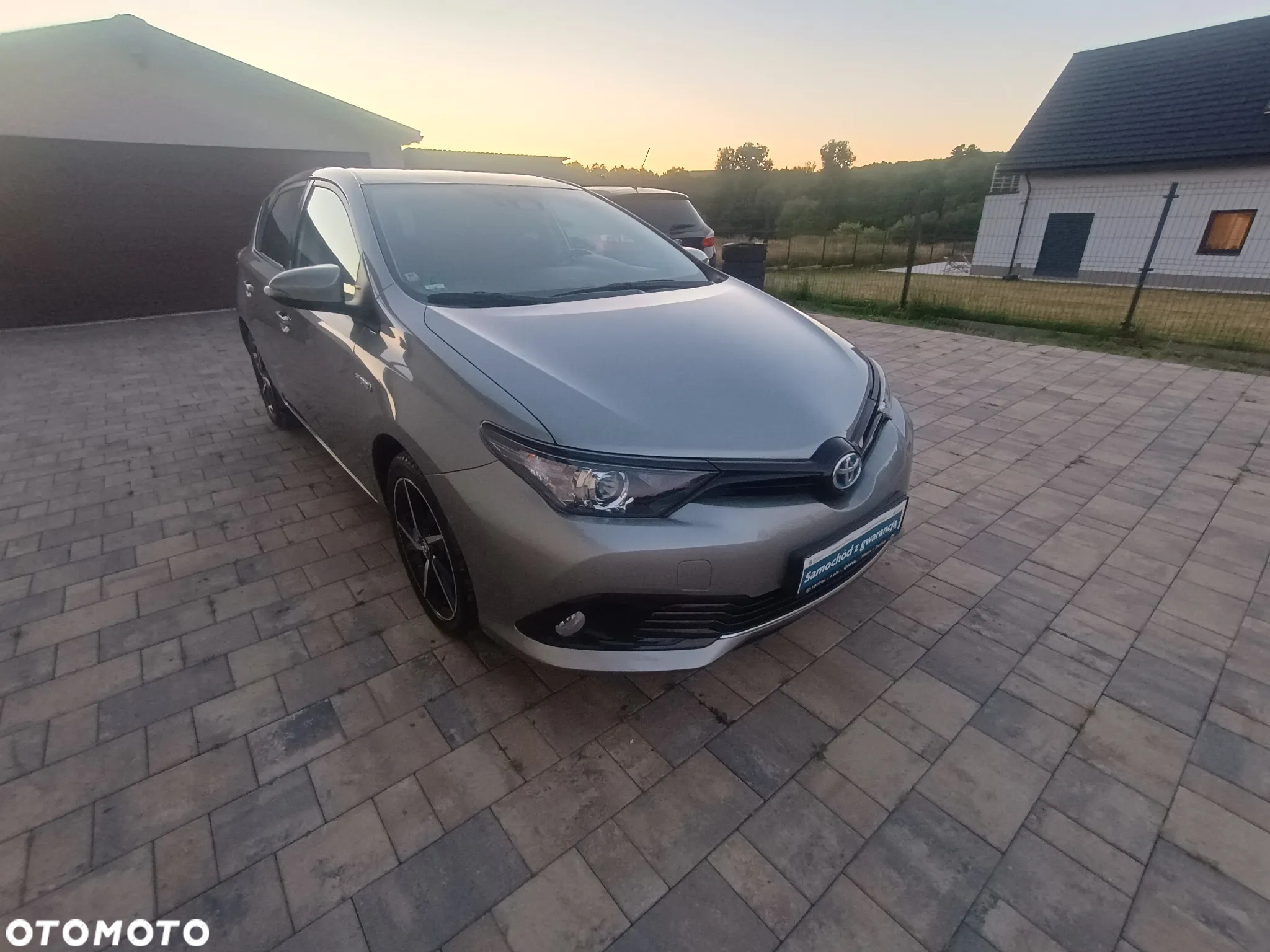 Toyota Auris 1.8 VVT-i Hybrid Automatik Executive - 12