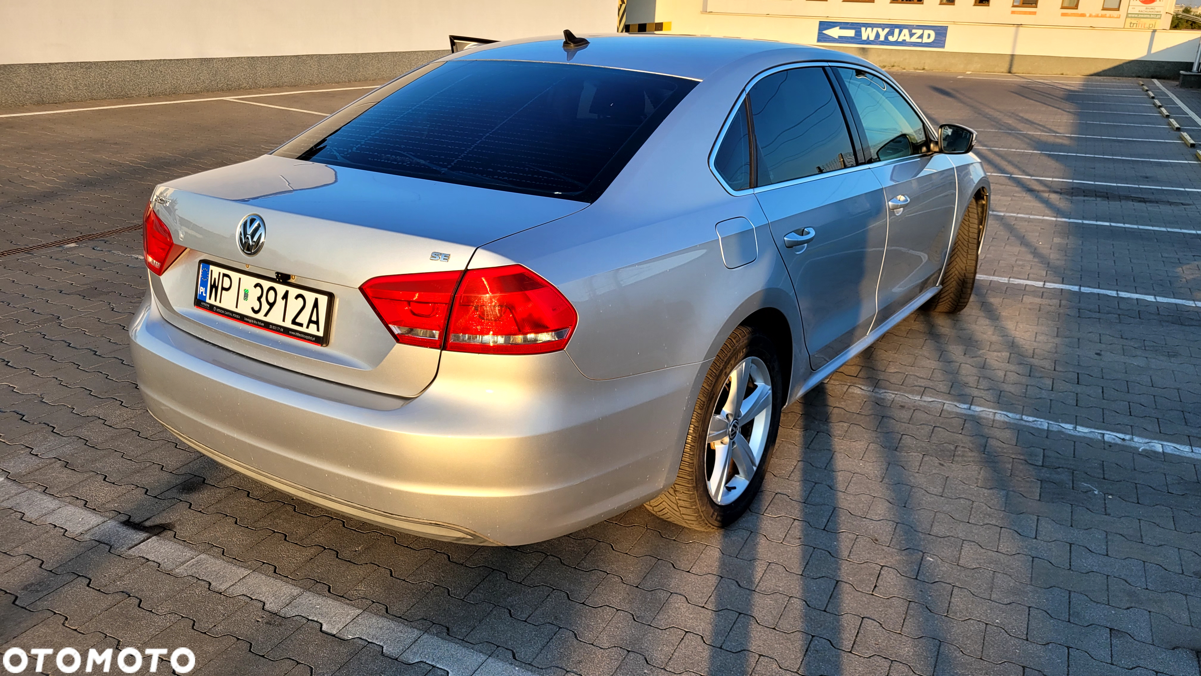 Volkswagen Passat - 17