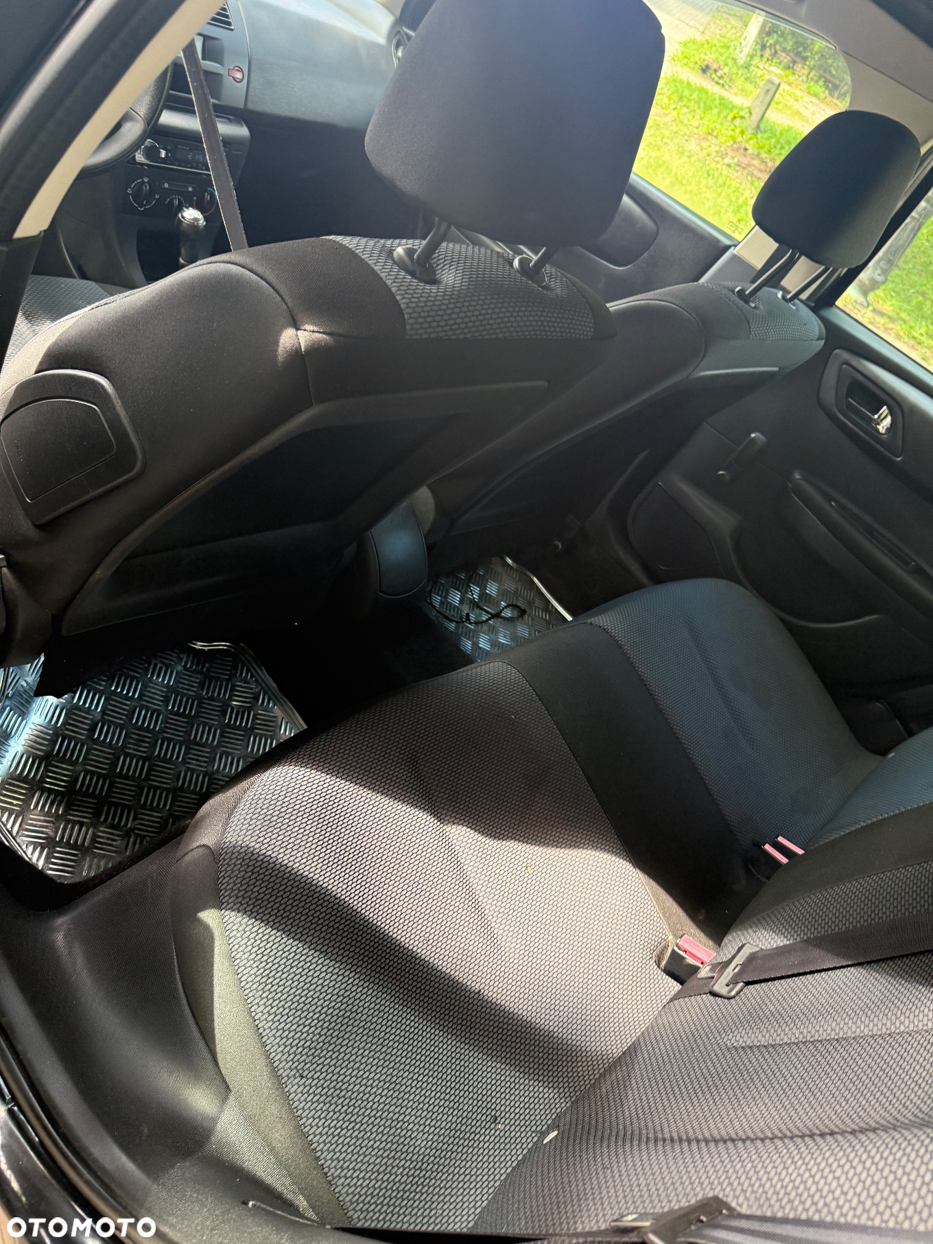 Citroën C4 1.4 16V Impress - 9