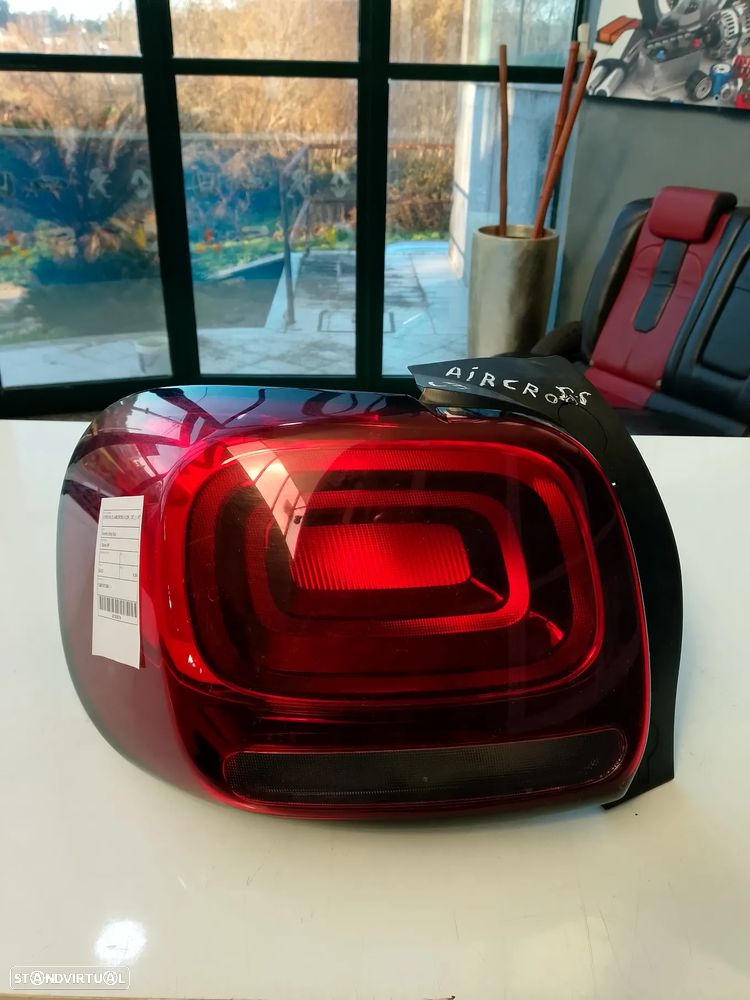 FAROLIM ESQUERDO CITROEN C3 AIRCROSS II / YQ00767380 - 1