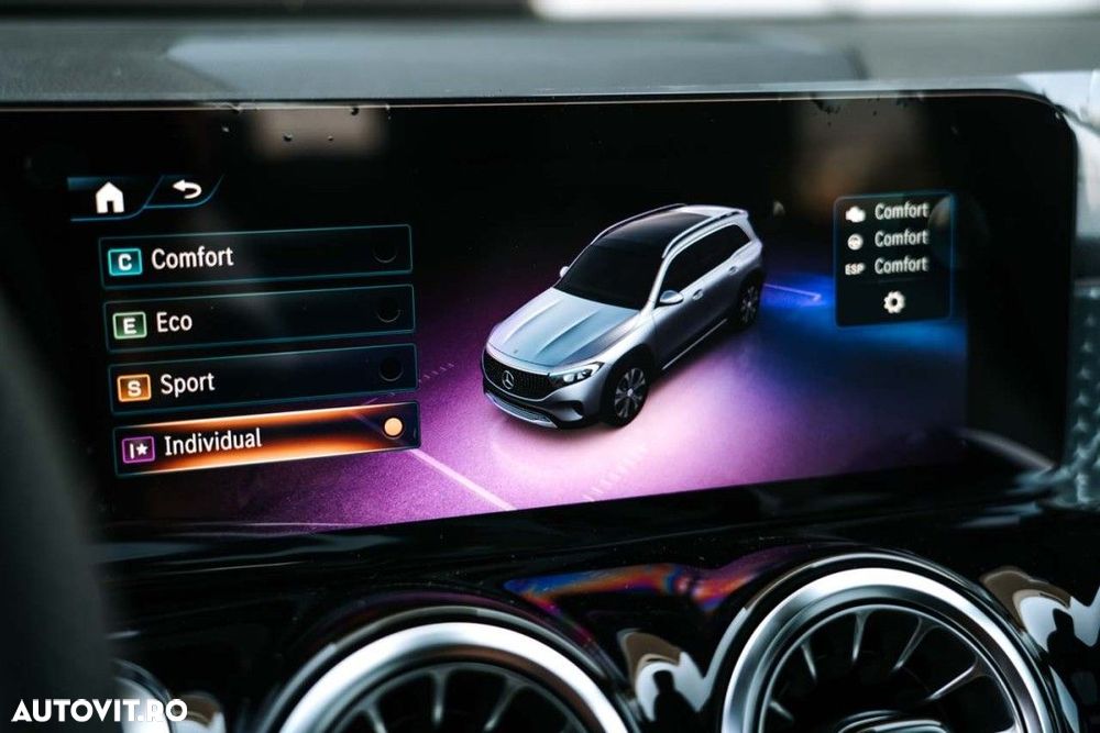 Mercedes-Benz EQB 300 4MATIC - 30