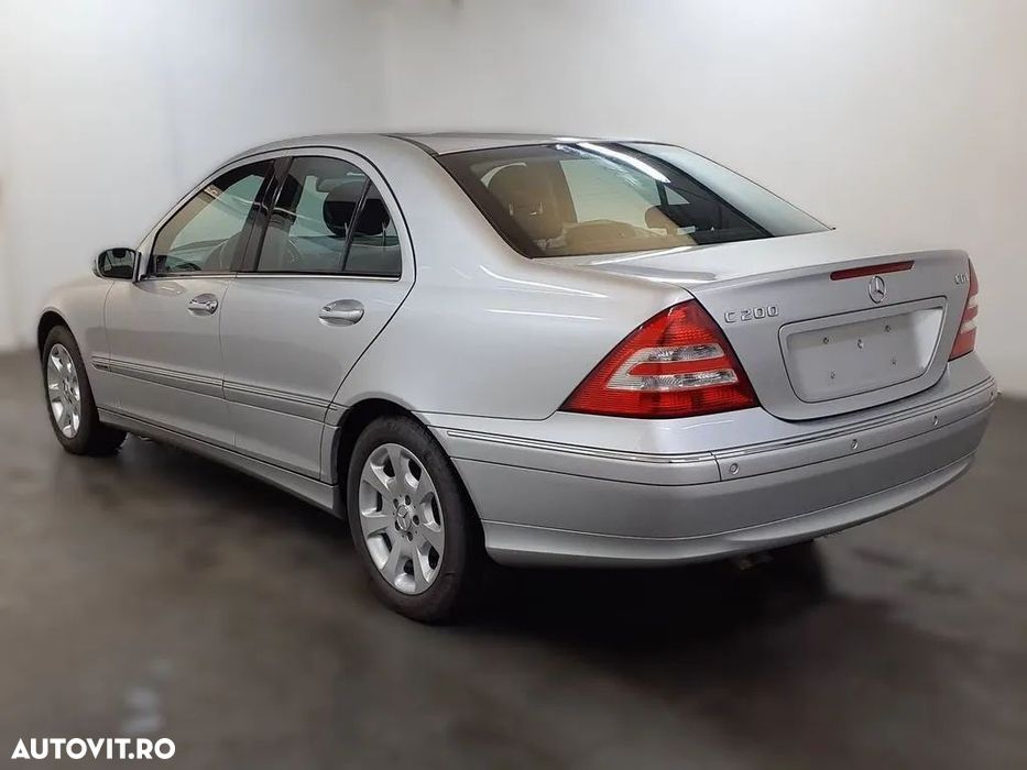Dezmembrari / Dezmembrez MERCEDES BENZ C-CLASS W203/W204 - 2
