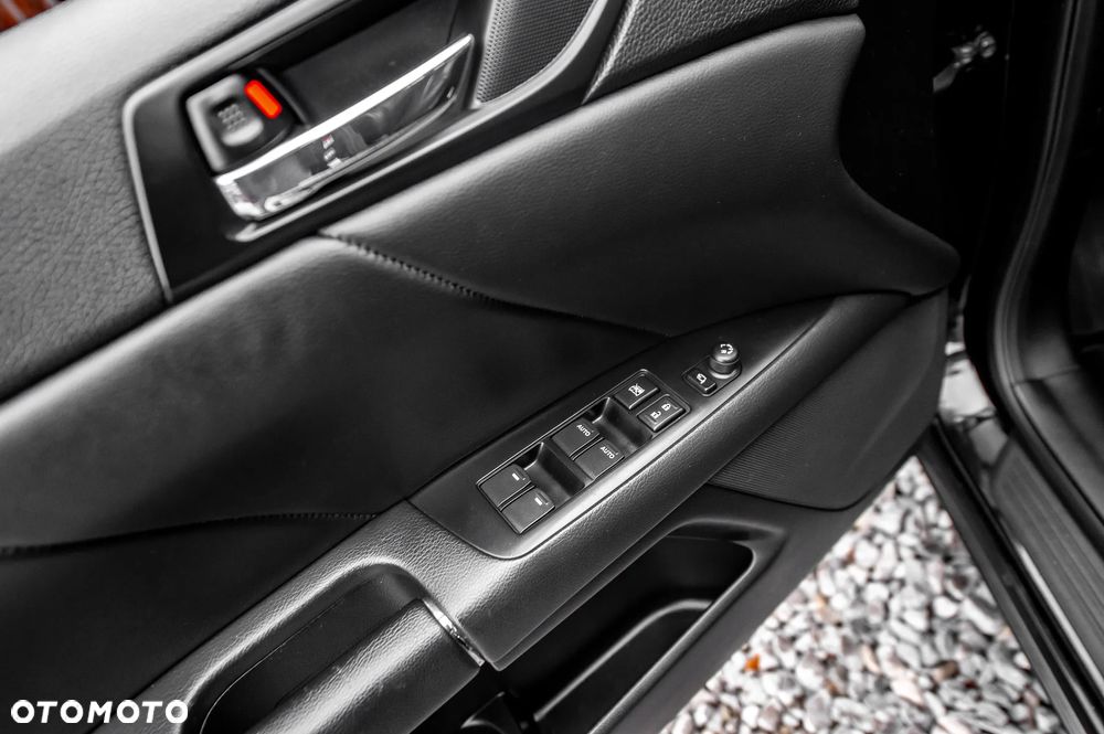 Suzuki Kizashi 2.4 Sport 4WD CVT - 24