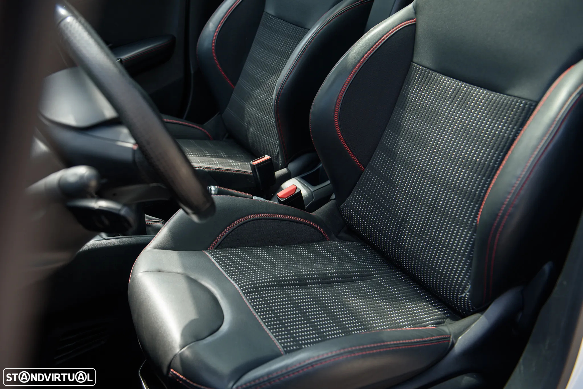 Peugeot 208 1.2 PureTech GT Line - 21