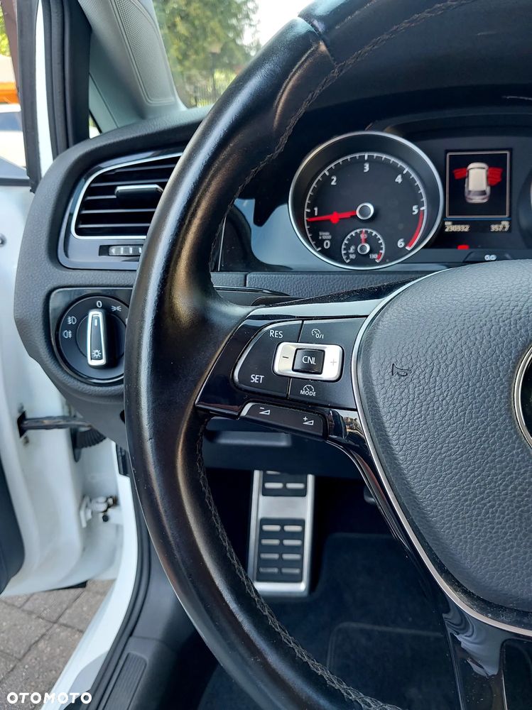 Volkswagen Golf 2.0 TDI BlueMotion Technology DSG Edition - 11