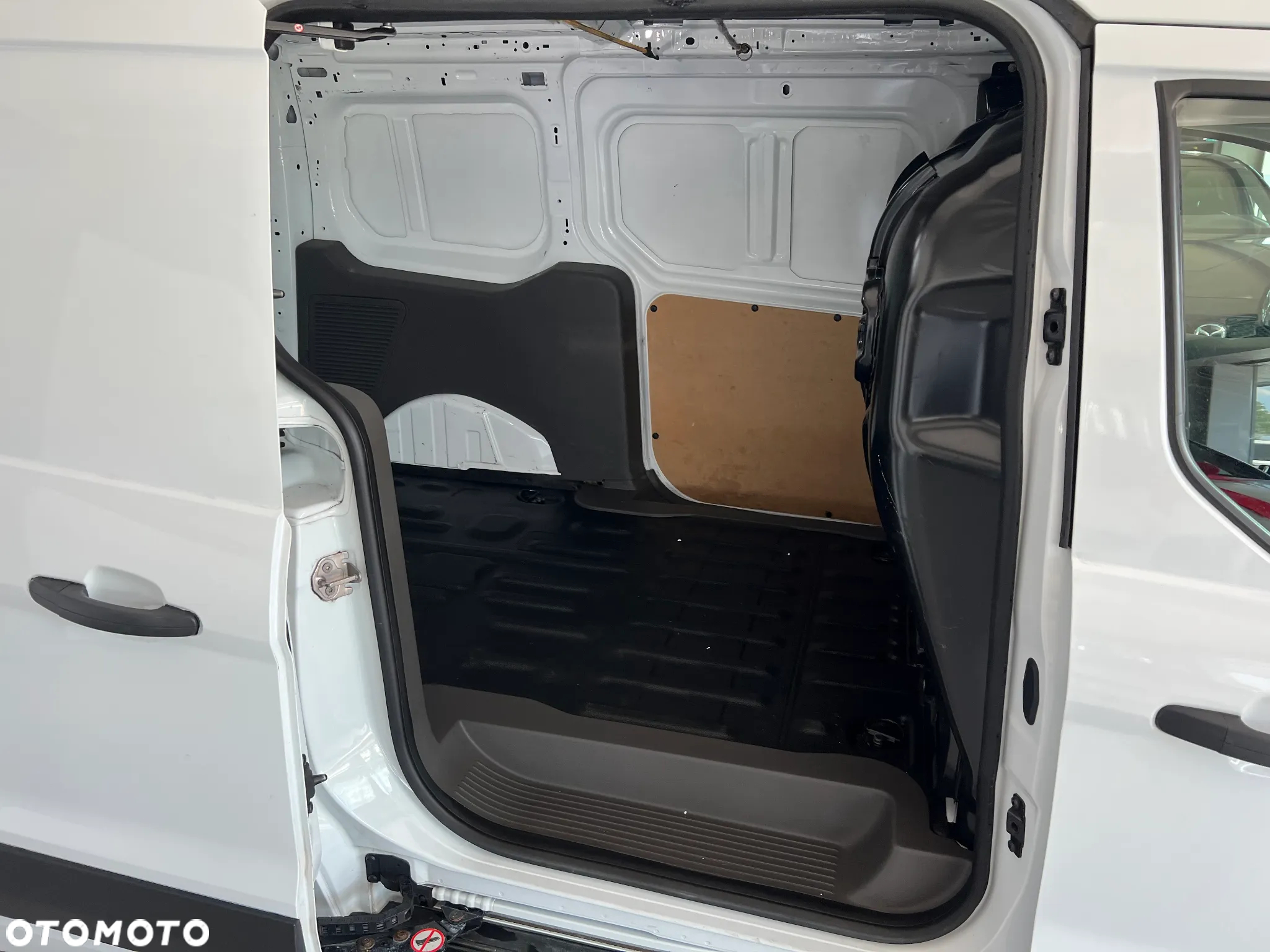 Ford Connect - 18